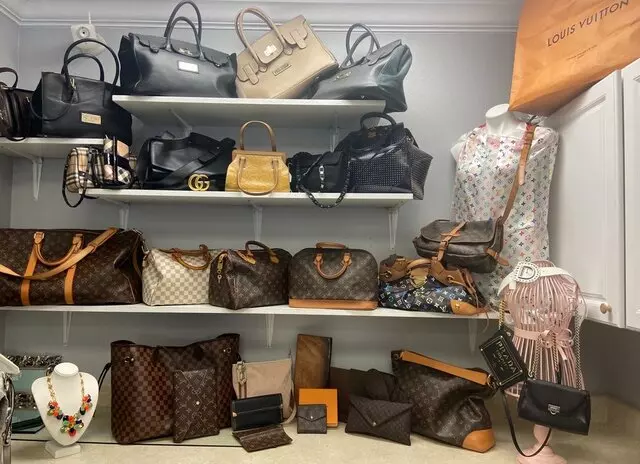 Amy’s Walk In Closet Consignment Shop