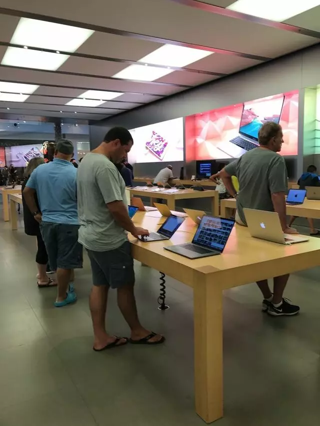 Apple Store