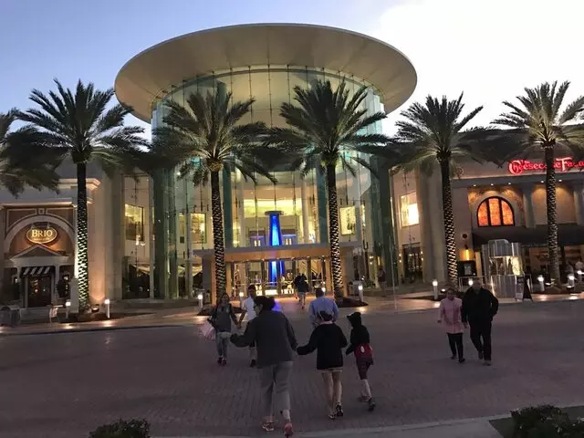 Apple Store