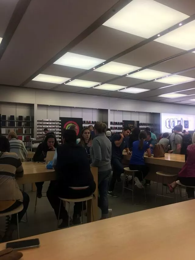 Apple Store