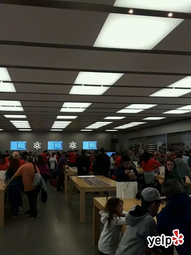 Apple Store