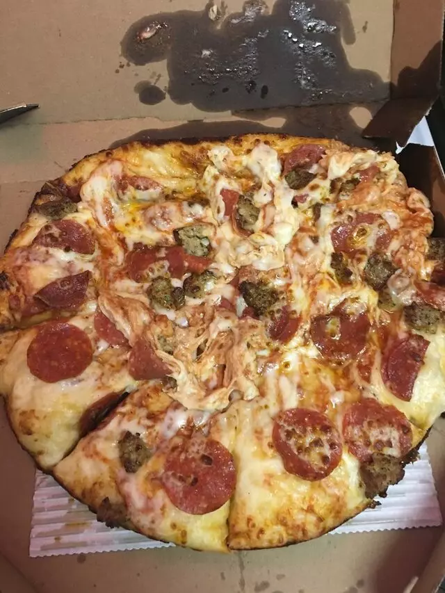 Domino&apos;s Pizza
