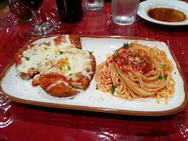 Fama's Italian Restaurant and Pizzareia