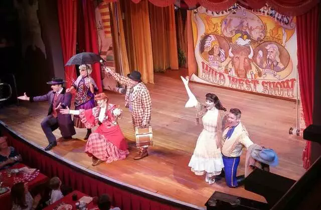 Hoop-Dee-Doo Musical Revue - Temporarily Unavailable