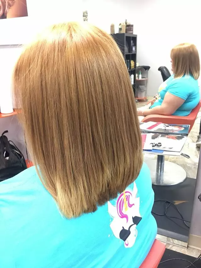 D' Monique Salon