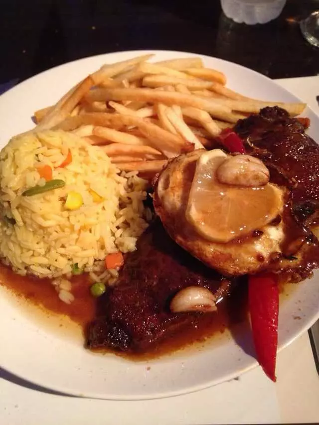 Adega Grille