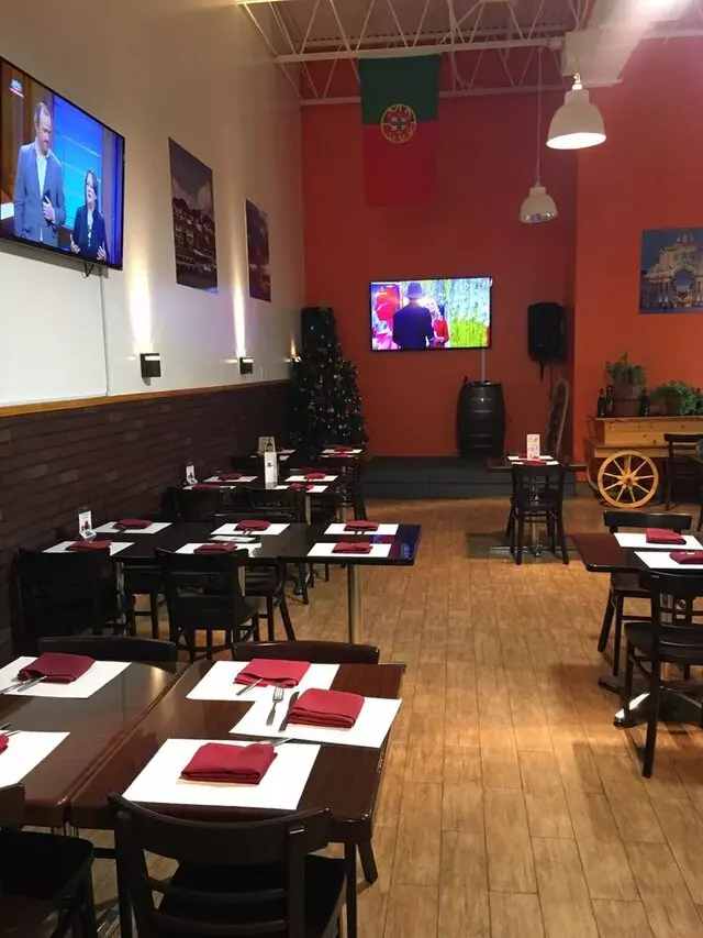 Adega Grille