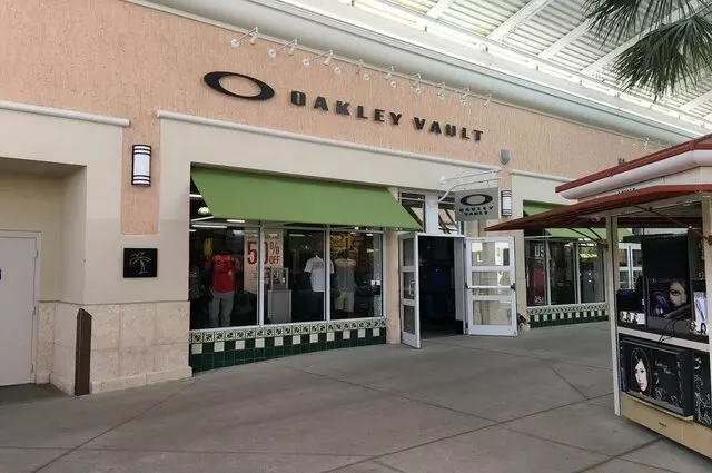 Oakley Vault