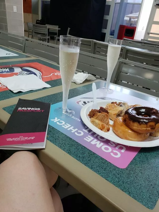 Orlando Premium Outlets Vineland Food Court