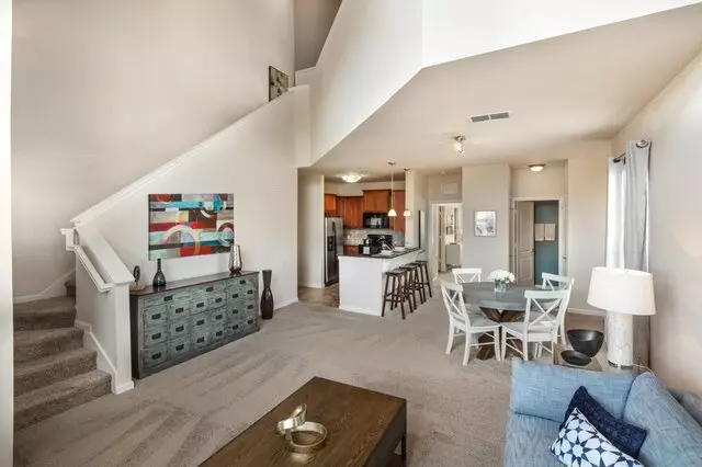 525 Avalon Park