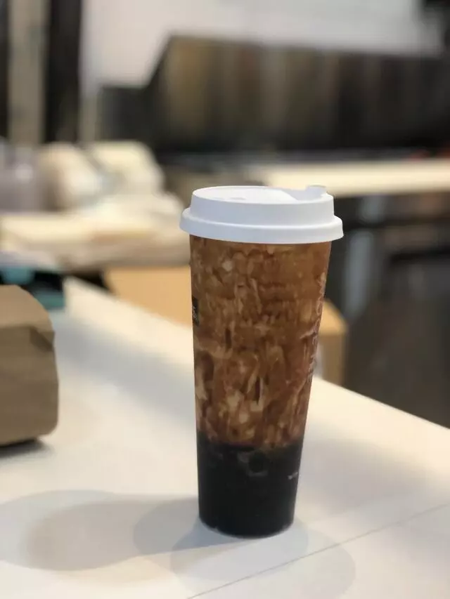 MÖGE TEE
