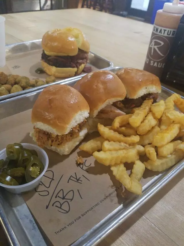 4 Rivers Smokehouse