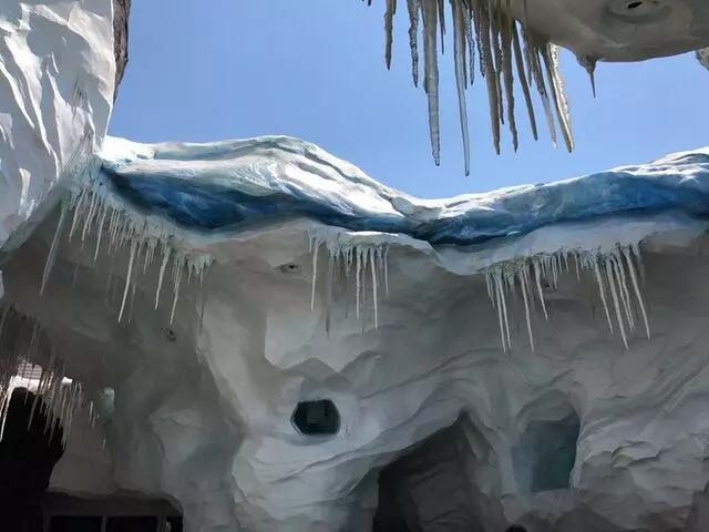 Antarctica: Empire of the Penguin