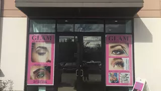 Glam Eyebrow Threading