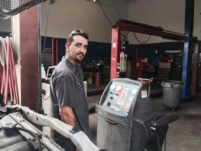 Mac's Auto Service