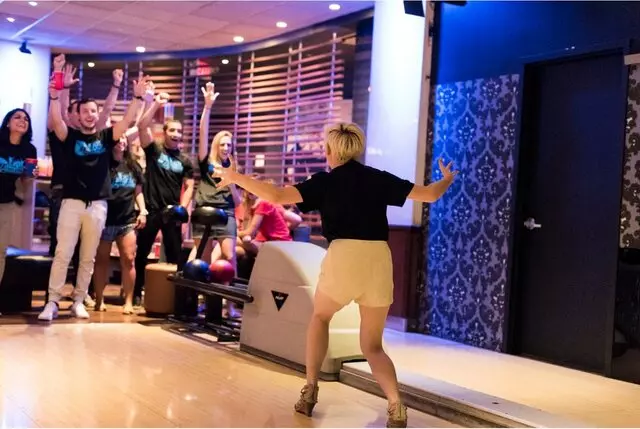 Better Off Bowling