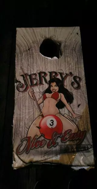 Jerrys Nice & Easy Bar & Grill