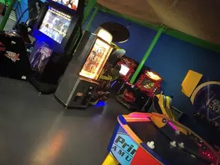 Outer Limitz Trampoline Arena