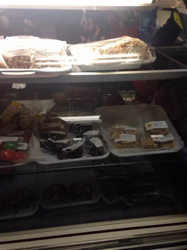 Annie’s Roti Shop & Bar