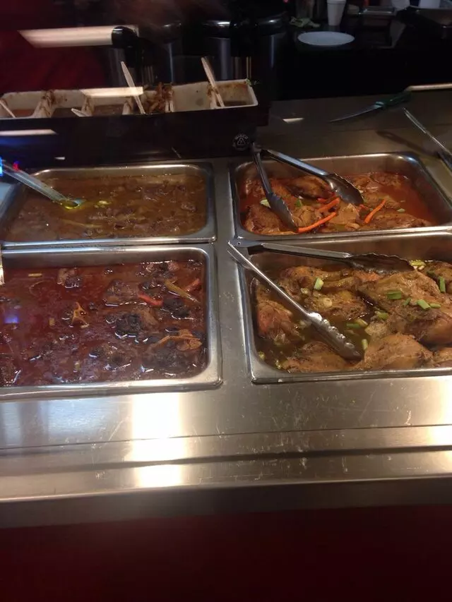 Annie’s Roti Shop & Bar
