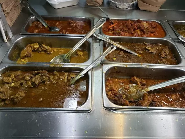 Annie’s Roti Shop & Bar