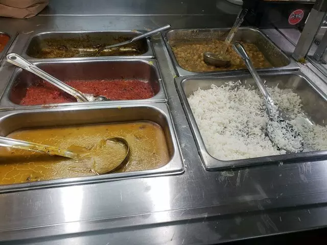 Annie’s Roti Shop & Bar