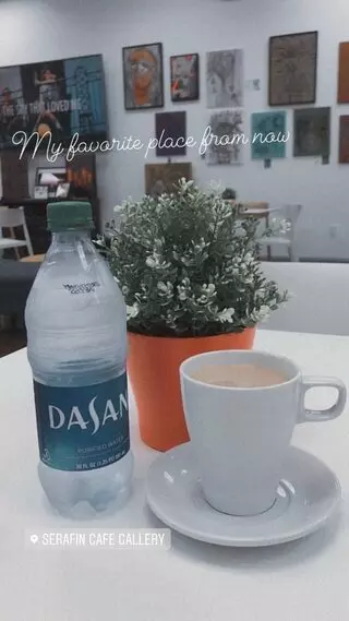 Serafín Cafe Gallery
