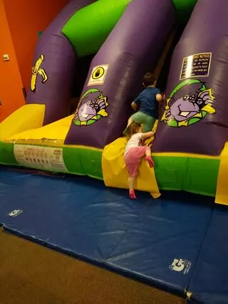 Monkey Joe's - Point Orlando