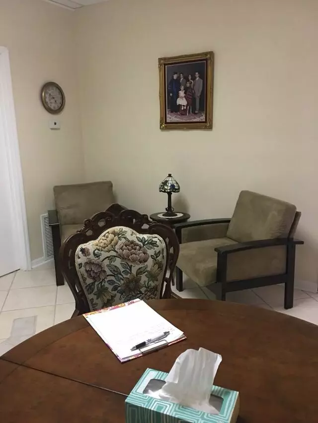 Edna M Rodriguez, EdD LMHC LPC NCC