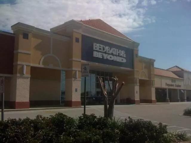 Bed Bath & Beyond