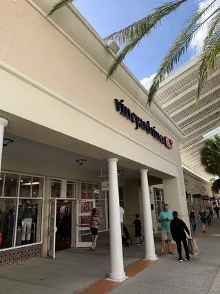 Vineyard Vines