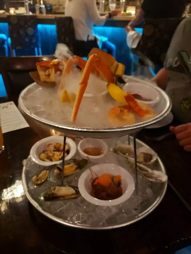 Bites & Bubbles