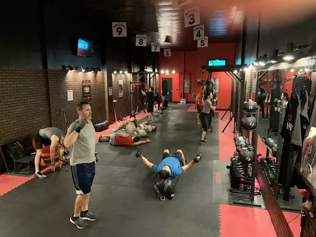 9ROUND