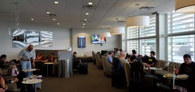 The CLUB MCO - Terminal A