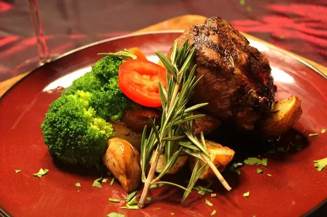 ROCK Dinner Show