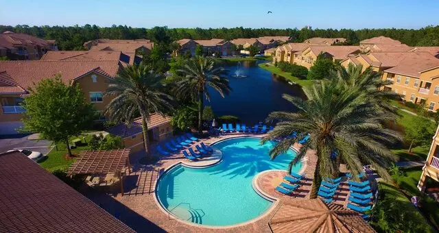 ARIUM Palms at World Gateway