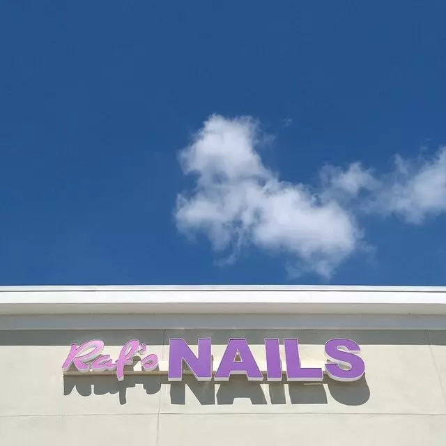 Raf&apos;s Nails