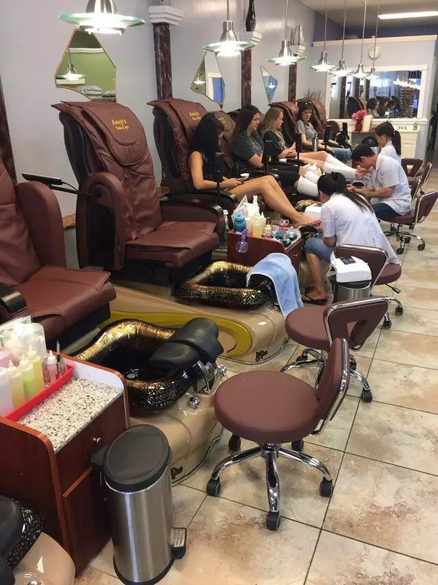 Amy’s Nail & Spa