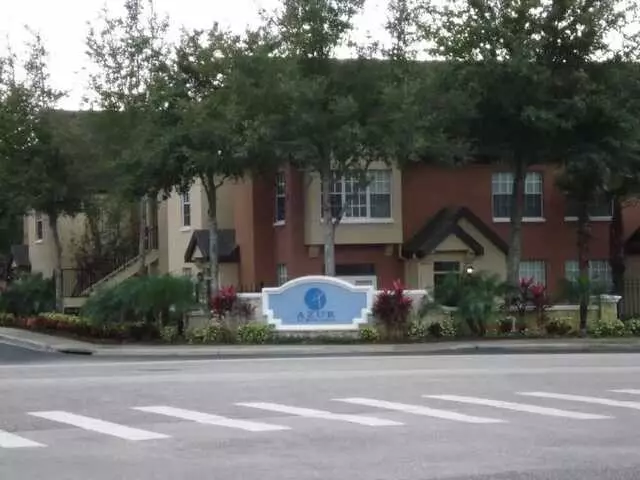 Azur At Metrowest