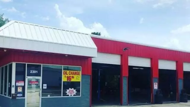 Roy’s Auto Center