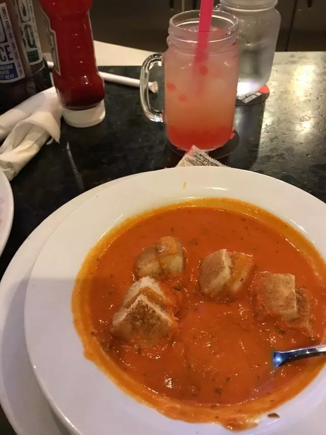 Smokey Bones Bar & Fire Grill
