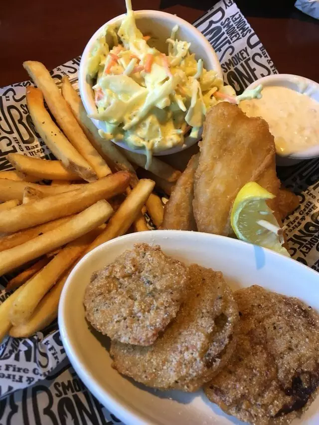 Smokey Bones Bar & Fire Grill