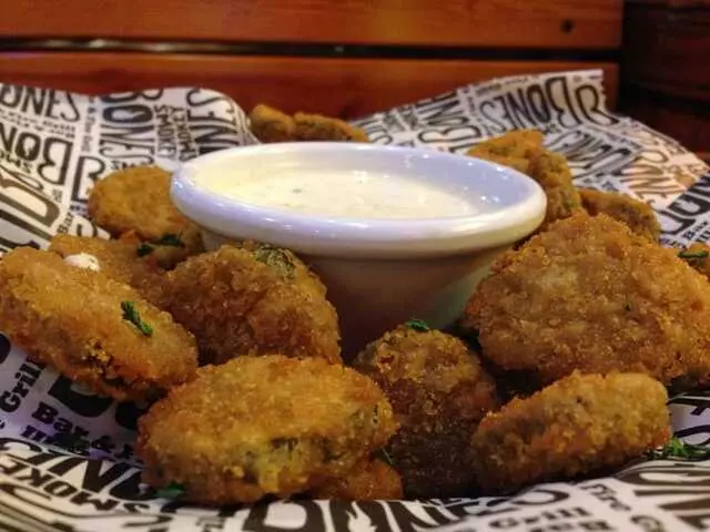 Smokey Bones Bar & Fire Grill