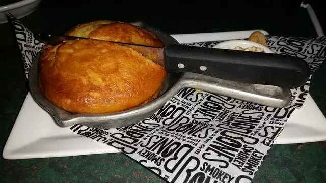 Smokey Bones Bar & Fire Grill