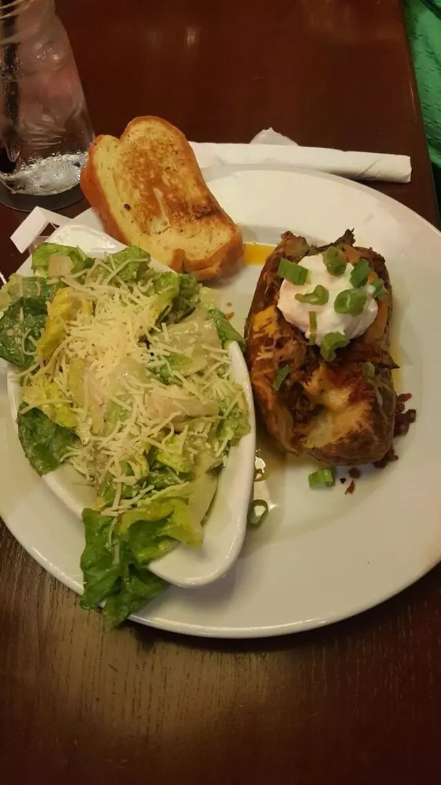 Smokey Bones Bar & Fire Grill
