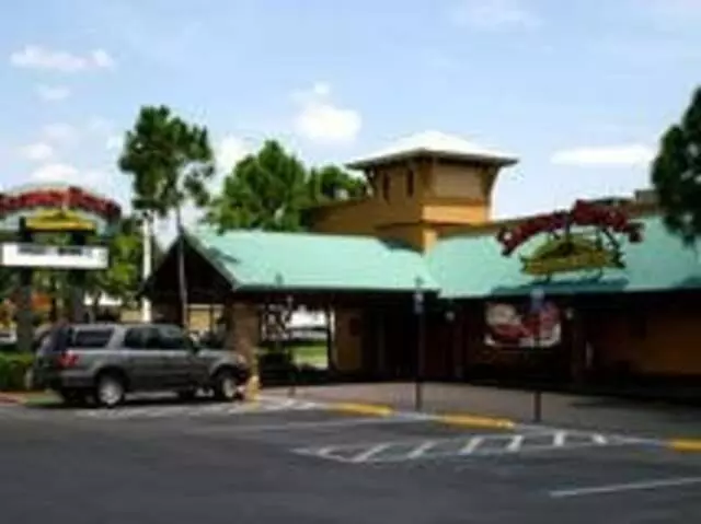 Smokey Bones Bar & Fire Grill