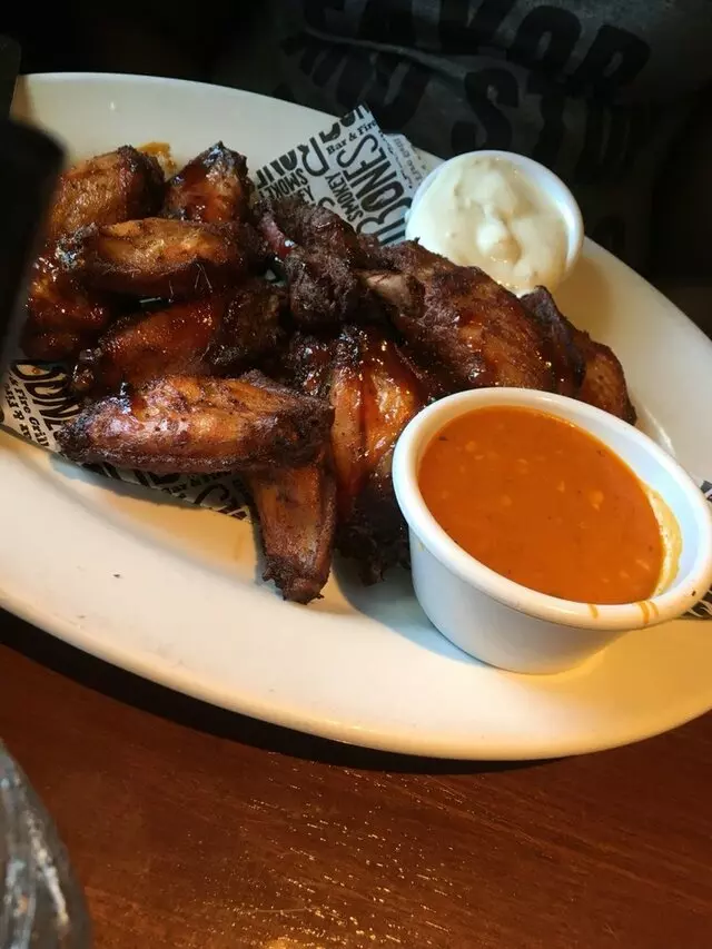 Smokey Bones Bar & Fire Grill