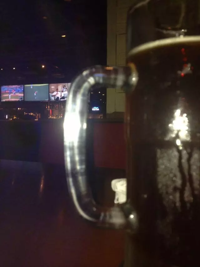 Smokey Bones Bar & Fire Grill