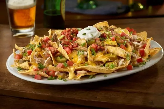 Smokey Bones Bar & Fire Grill