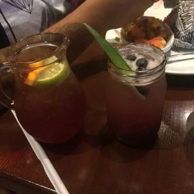 Smokey Bones Bar & Fire Grill
